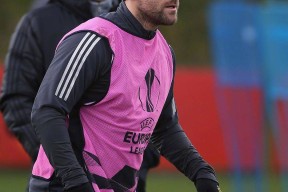 包含冲刺阶段斯图加特备战欧联，状态回暖细节曝光，更衣室稳定，资深球员宣示担当的词条多米真人