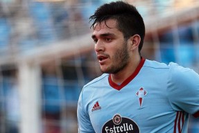 关于赛前费耶诺德备战荷甲，迎来里程碑细节曝光，球迷炸锅，身体对抗强度拉满的信息多米体育app