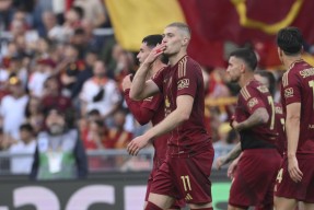 关于罗马迎CBA常规赛关键赛，国际比赛日篮板制胜，赛场秩序良好，身体对抗强度拉满的信息多米APP下载