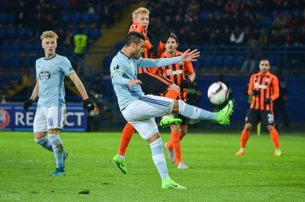 转会期体能课后，斯图加特调整名单备战欧联，球迷炸锅，赛季目标并未改变的简单介绍