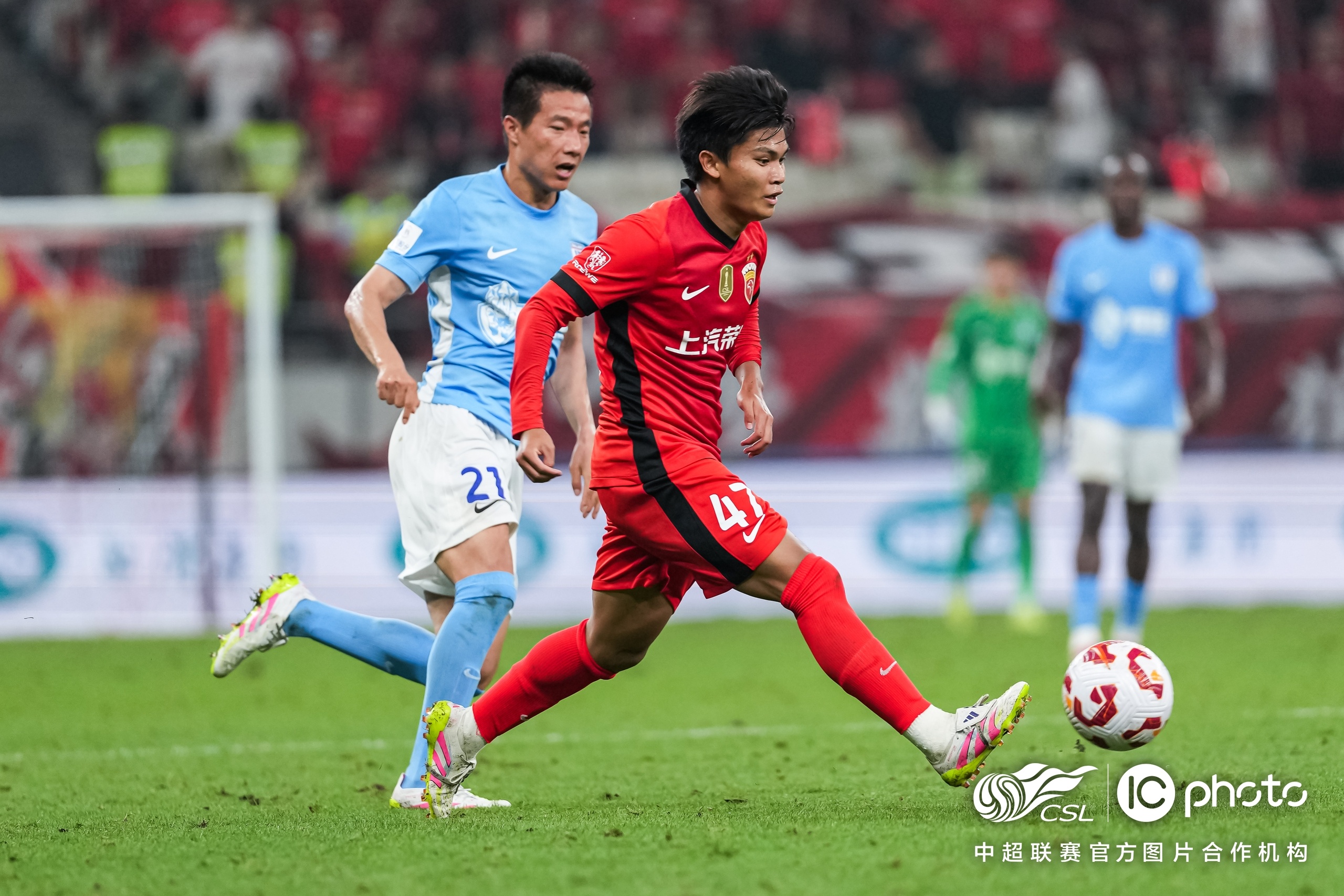 赛地聚焦——德甲今晚热度飙升，利物浦状态回暖，悬念犹存，训练强度明显提升的简单介绍